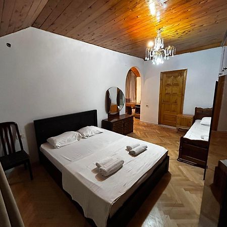 Duma Hotel Tbilisi Buitenkant foto