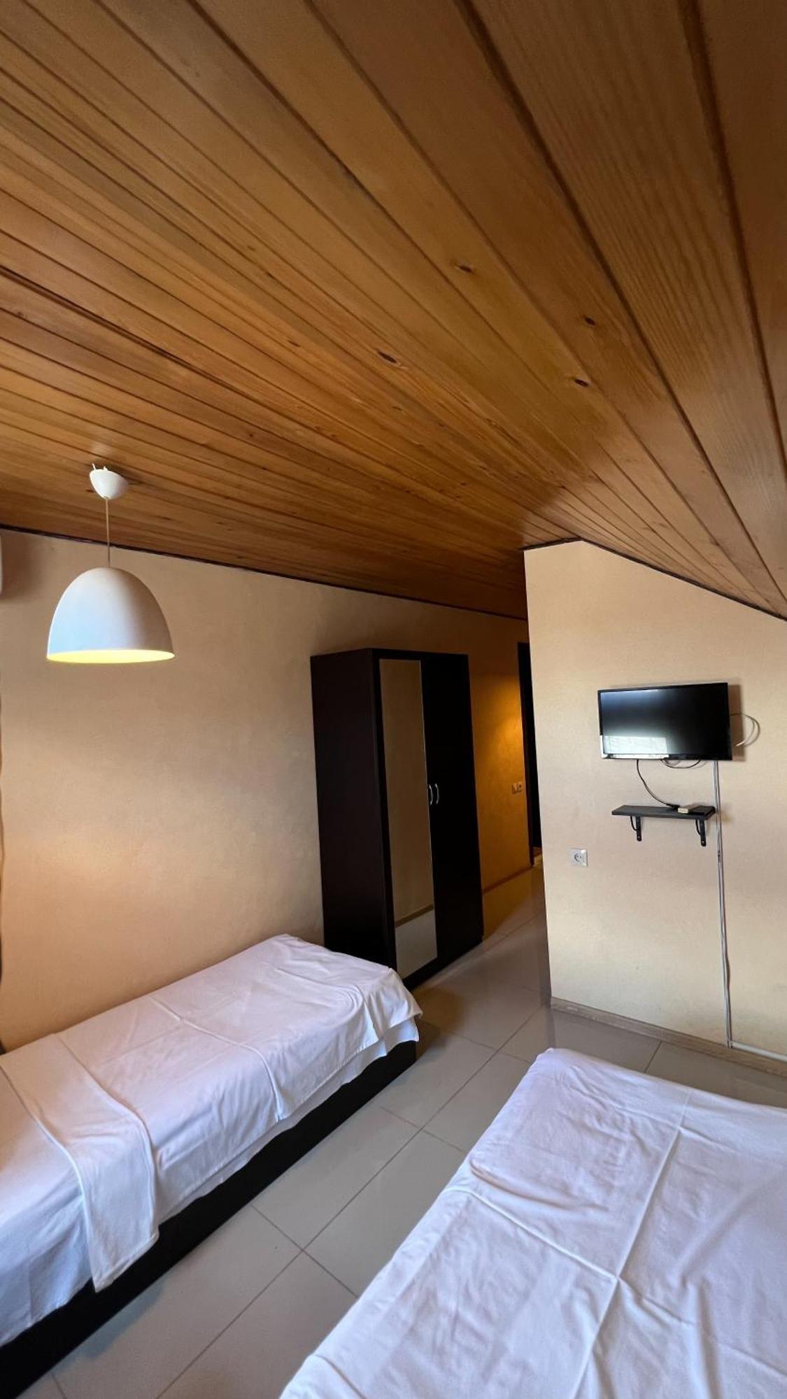 Duma Hotel Tbilisi Buitenkant foto