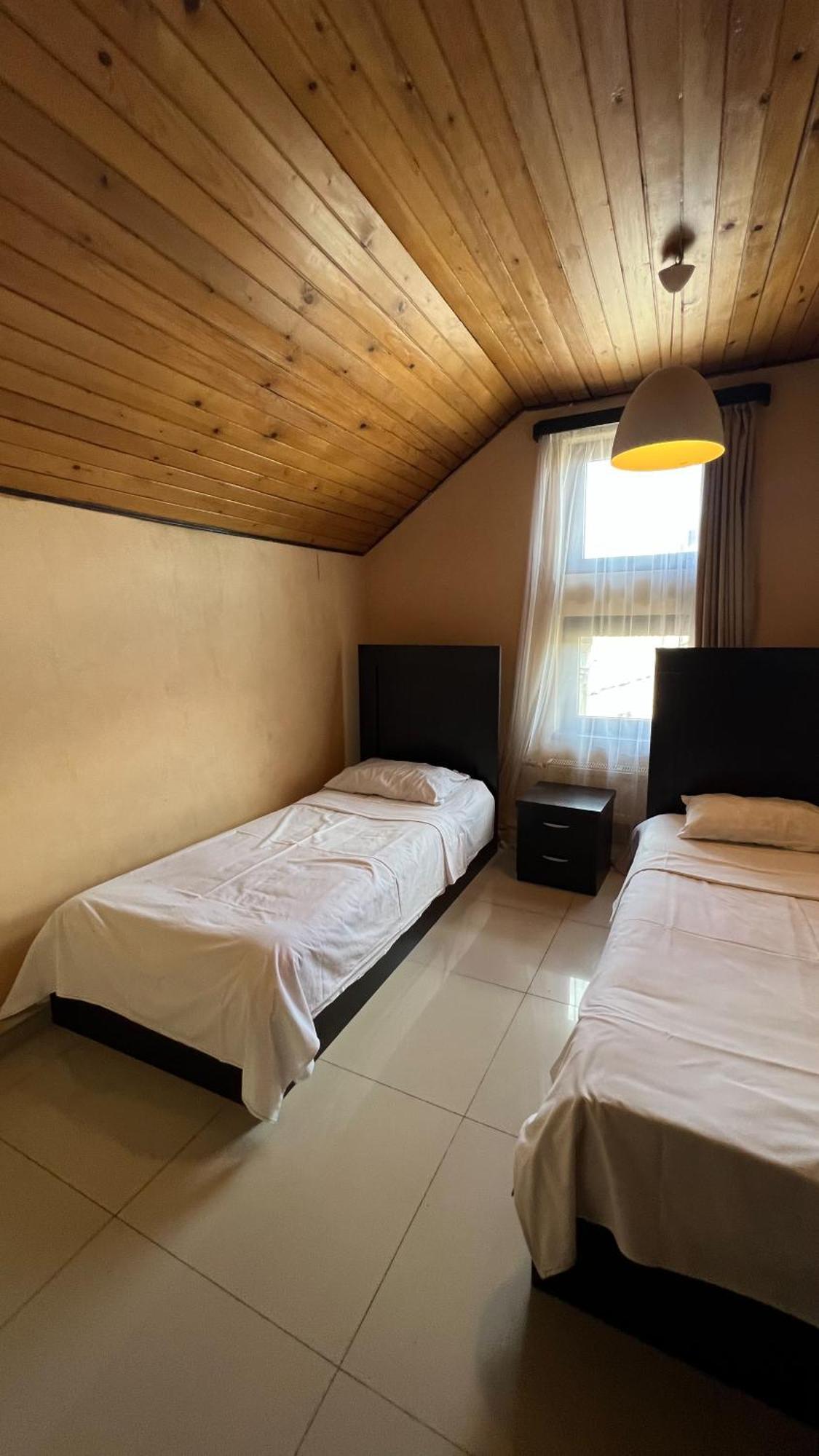 Duma Hotel Tbilisi Buitenkant foto
