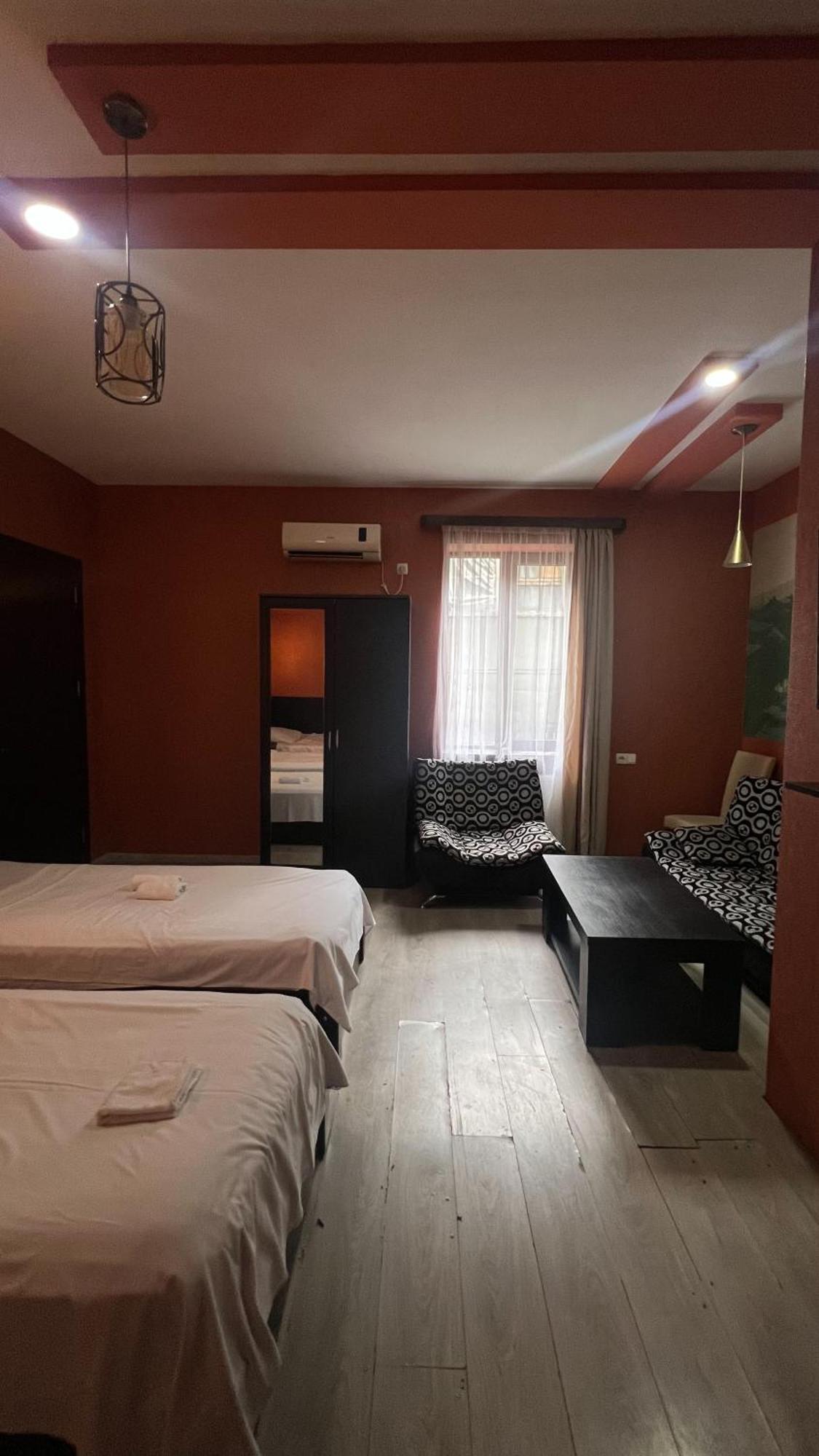 Duma Hotel Tbilisi Buitenkant foto