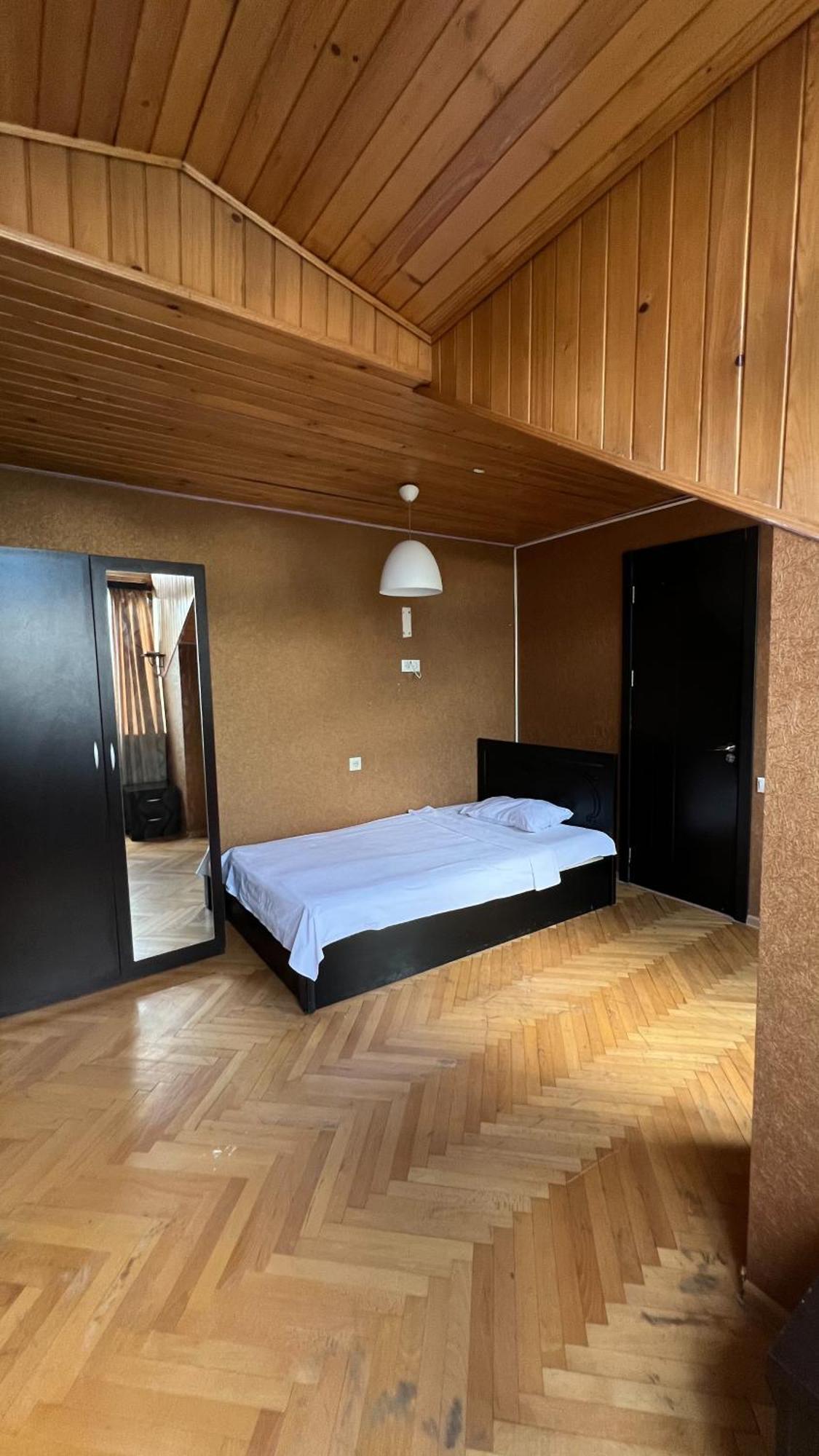 Duma Hotel Tbilisi Buitenkant foto