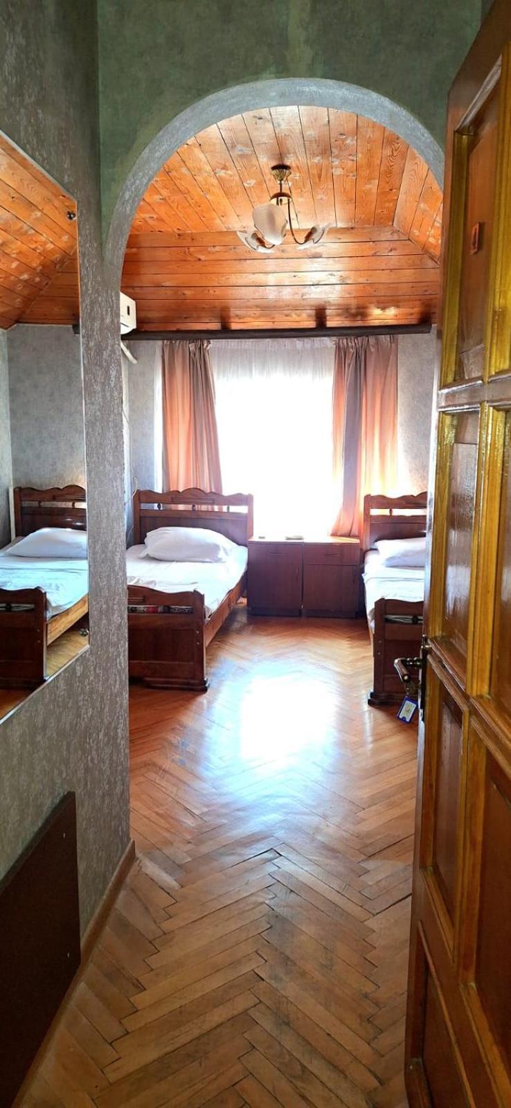 Duma Hotel Tbilisi Buitenkant foto