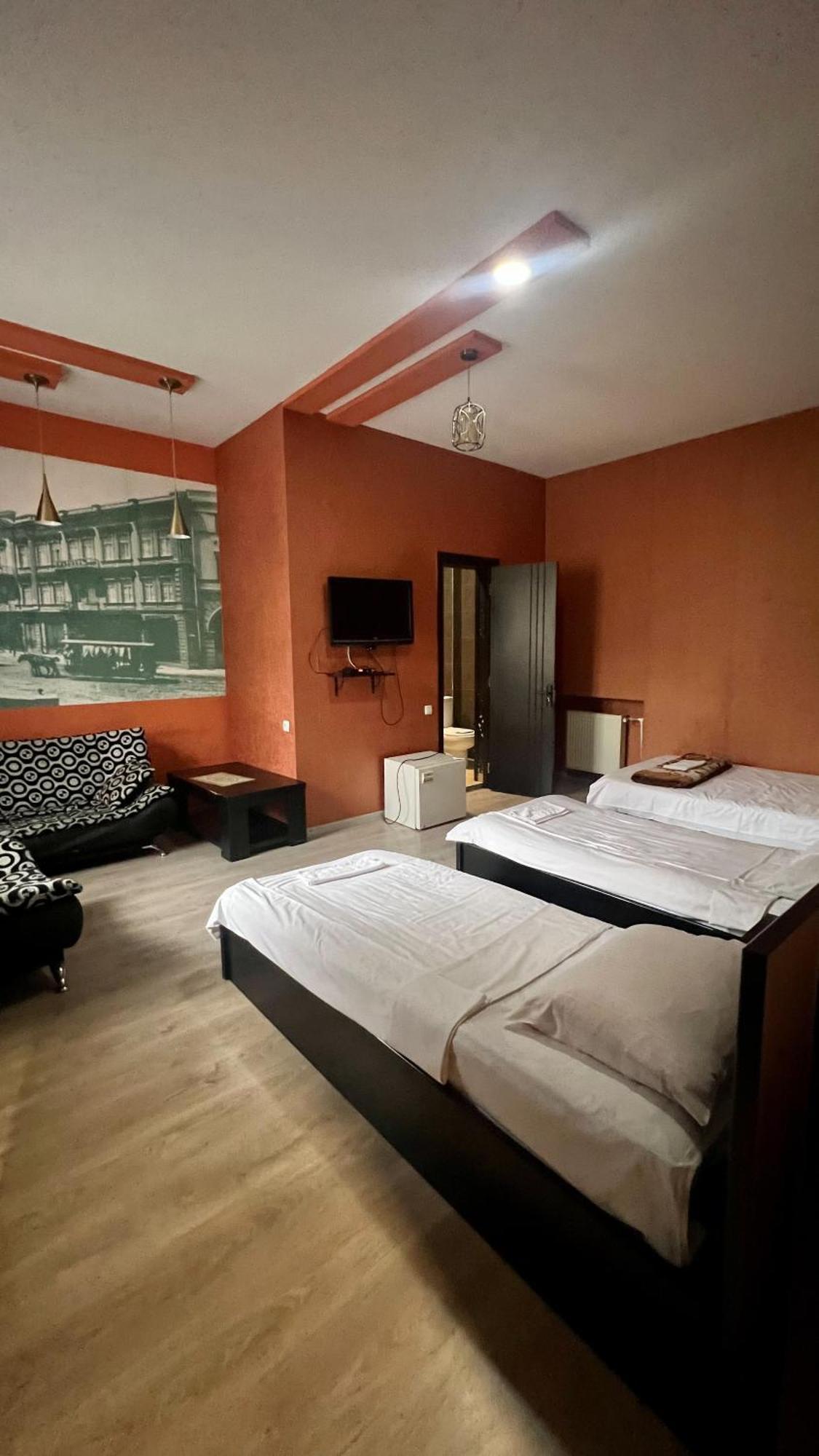 Duma Hotel Tbilisi Buitenkant foto